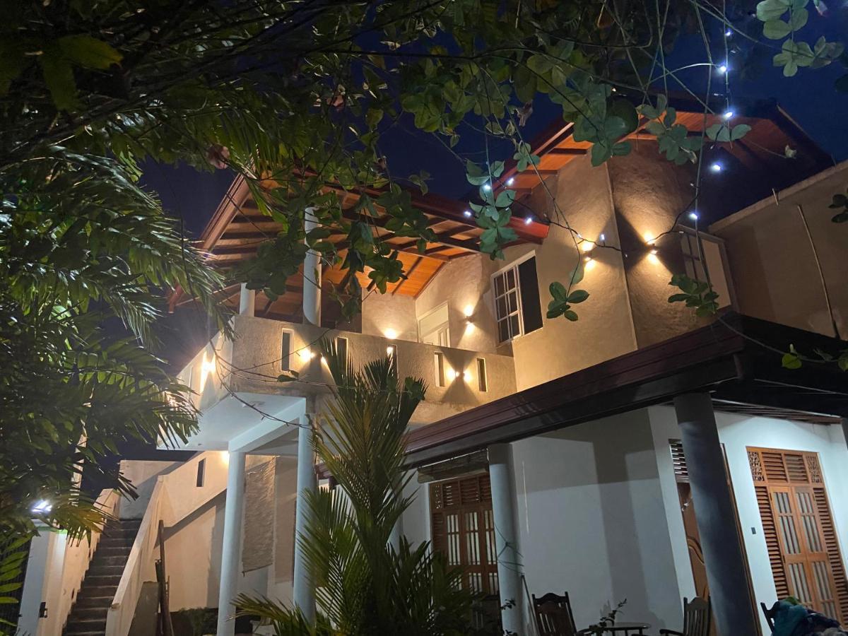 Mirissa Gold Rush Villa Экстерьер фото