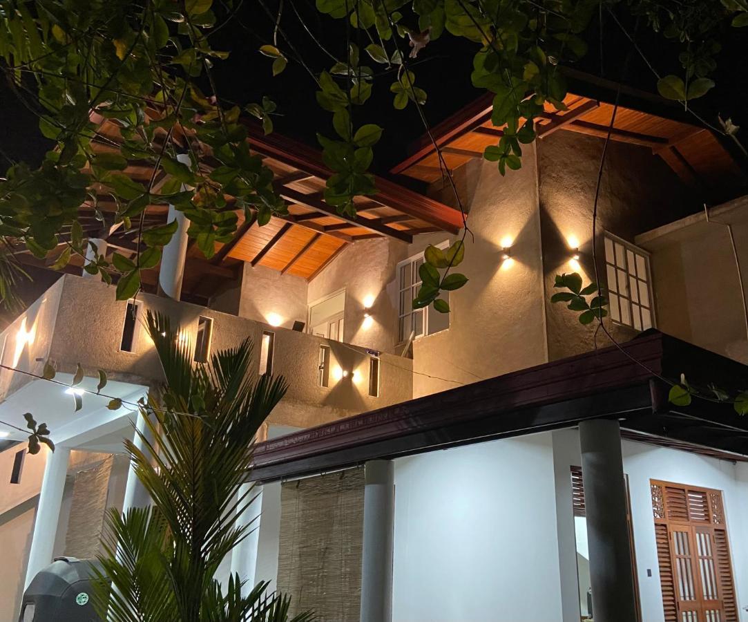 Mirissa Gold Rush Villa Экстерьер фото