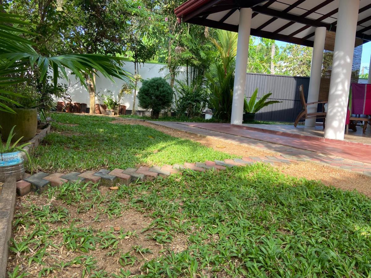 Mirissa Gold Rush Villa Экстерьер фото