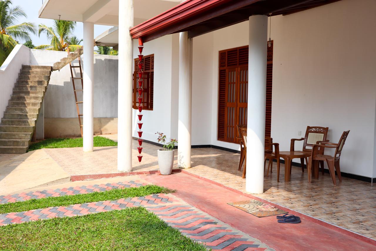 Mirissa Gold Rush Villa Экстерьер фото